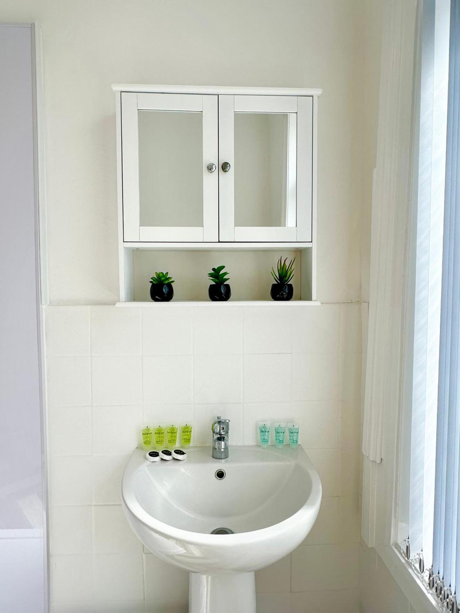 利物浦Cosy & Modern 4Bd House Near Anfield Stadium别墅 外观 照片